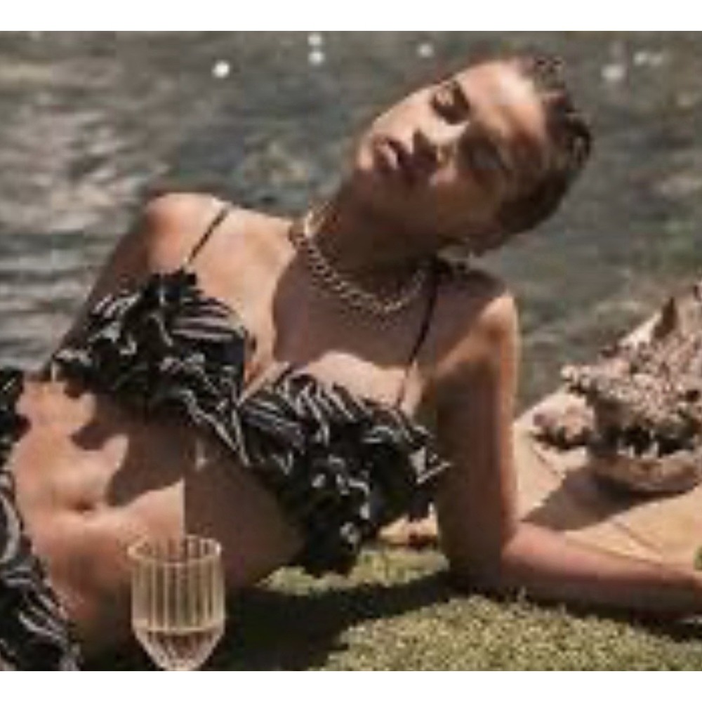 NWT Devon Windsor Black Gold Bandeau VENUS Bikini Swim Top 6/8 Zebra Halter Tank